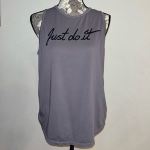 Nike Lavender/Purple Tank Top in Medium